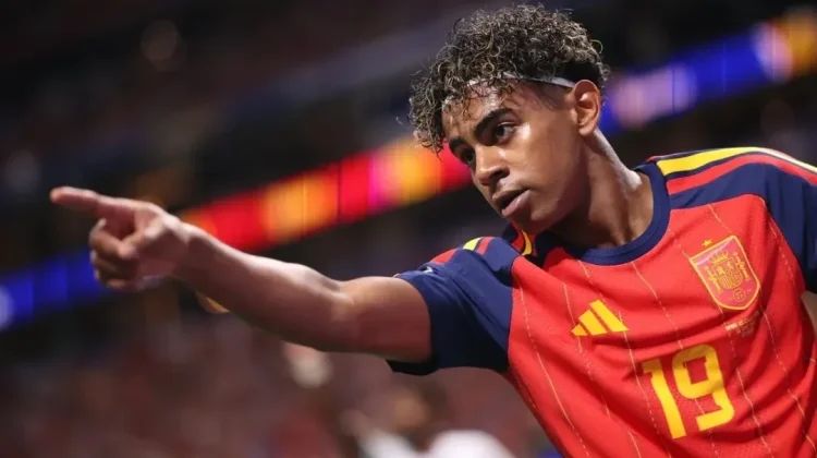 Yamal Tegaskan Tak Terobsesi Gol, Fokus Bawa Spanyol Menang