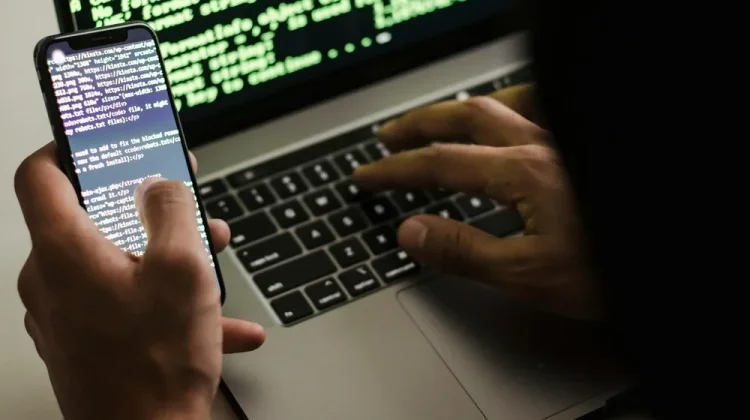 Waspadai Kejahatan Siber, Ini Sederet Tips agar HP Tidak Dibajak & Rekening Aman