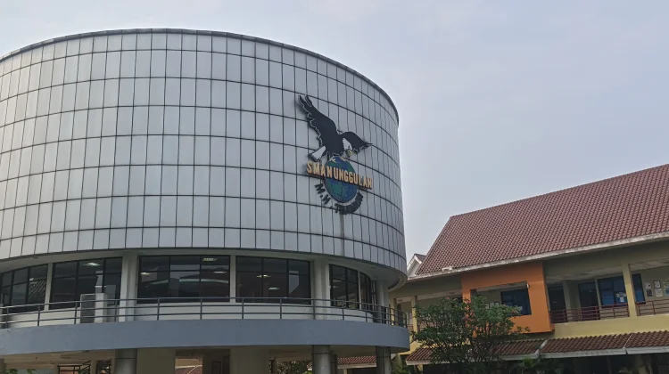 SMA Unggulan MH Thamrin Cetak Siswa menuju Perguruan Tinggi Dunia