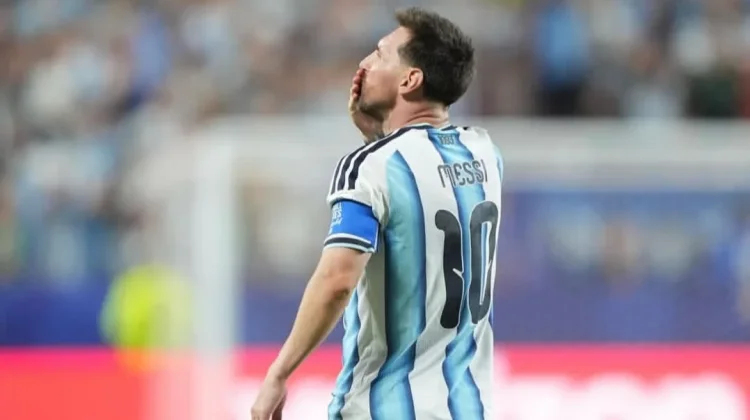 Babak Pertama Argentina vs Austria: Messi Gagal Penalti, namun Cetak Gol Bersejarah