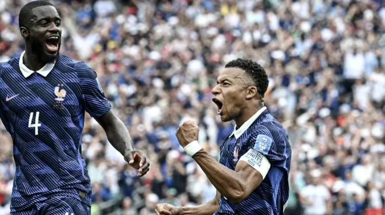 Mbappé Ancam Takhta Messi, Dua Gol ke Irak Panaskan Perburuan Raja Gol Piala Dunia