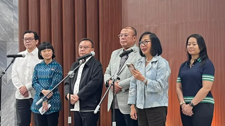 Mulai 1 Juli 2026, Gojek dan Grab Berlakukan Komisi 8 Persen untuk Pengemudi Ojol