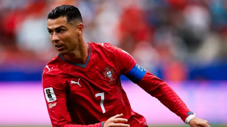 Bayang-bayang Ronaldo Warnai Persiapan Portugal vs Uzbekistan