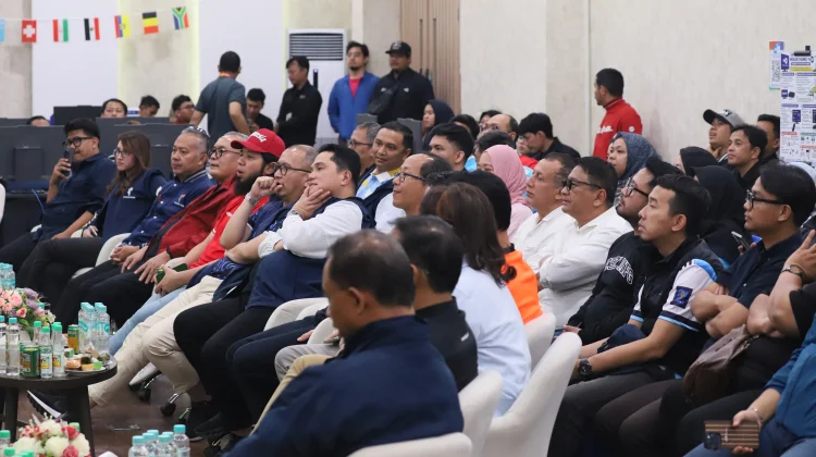Semangat Menpora Saat Hadir Nobar di Media Center TVRI