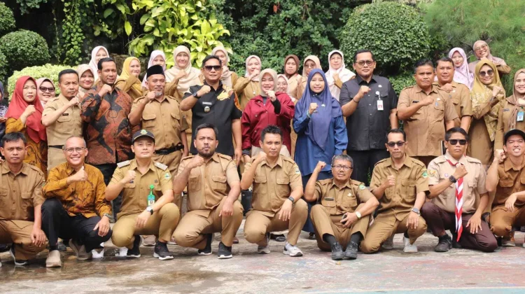 Pemkab Bekasi Berkomitmen Dukung Keberadaan Sekolah 'Maung'