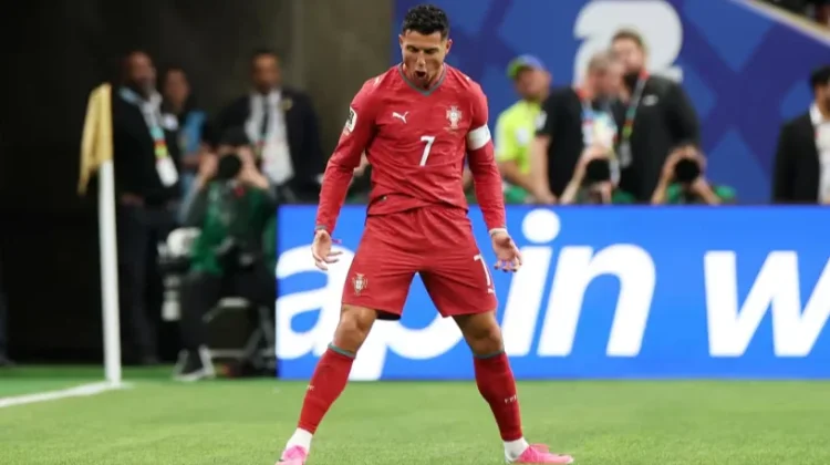 Ronaldo Jadi Pemain Pertama Cetak Gol di Enam Piala Dunia
