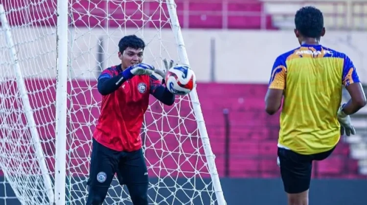 Arema Jaga Fondasi Tim, Adi dan Gianluca Tetap Bertahan