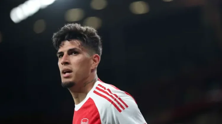 Arsenal Permanenkan Piero Hincapie Teken Kontrak 5 Tahun