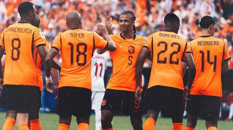 Gol Bunuh Diri Tunisia dan Aksi Brobbey Bawa Belanda Unggul di Babak Pertama