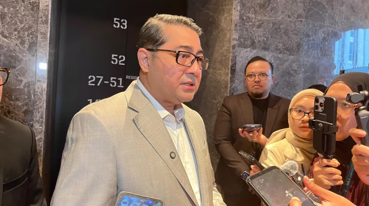 Menteri Ekonomi Kreatif Menilai AI Harus Jadi Pendukung, Bukan Pengganti Kreator