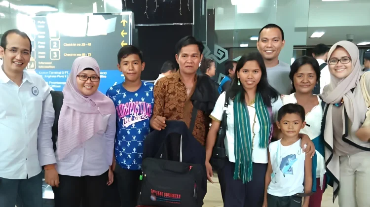 Menembus Keterbatasan: Kisah Iwenk Karsiwen dan Perjuangan Melindungi Migran