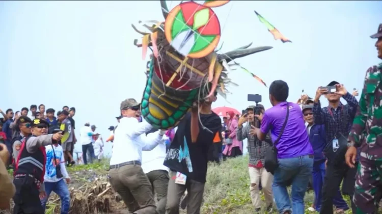 Festival Layang-layang Purworejo Gerakkan UMKM dan Ekonomi Lokal