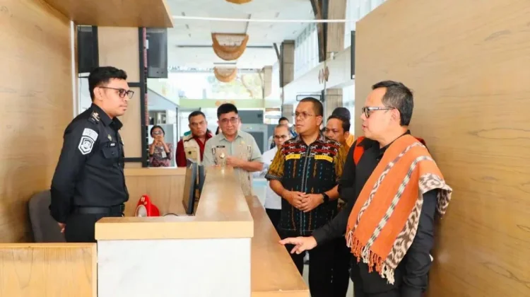 Wamendagri Tinjau Pelayanan Publik di PLBN Motaain