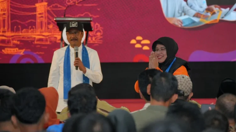 Mensos Tekankan Kejujuran Penjangkauan Siswa Sekolah Rakyat