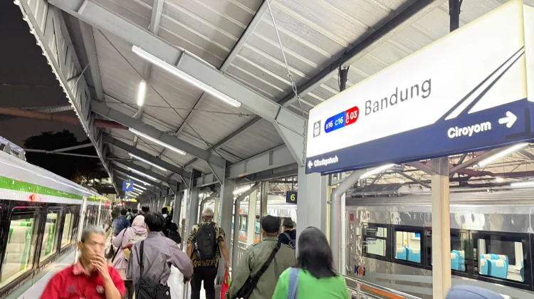 KA Mutiara Selatan Layani 185.808 Pelanggan