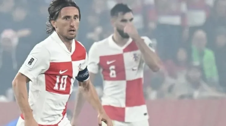 Modric Ukir 200 Caps Bersama Kroasia, Siap Tampil di Fase Gugur Piala Dunia