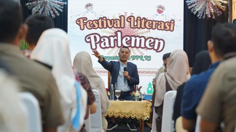 Bangun Budaya Literasi, Legislator Dorong Pembangunan Pojok Baca di Gedung DPR
