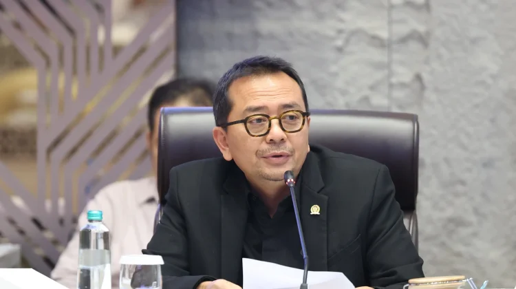 Komisi V DPR Desak Pemerintah Selesaikan Permasalahan Banjir Jabodetabek
