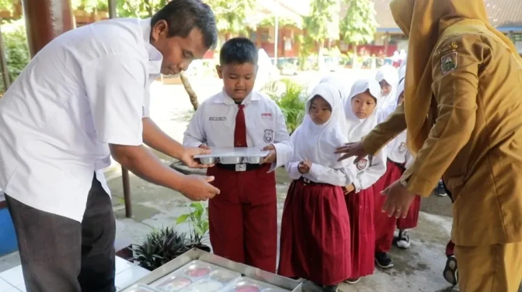 Pemkab Sorong Minta Operasional 30 Dapur MBG di Wilayah 3T Dipercepat