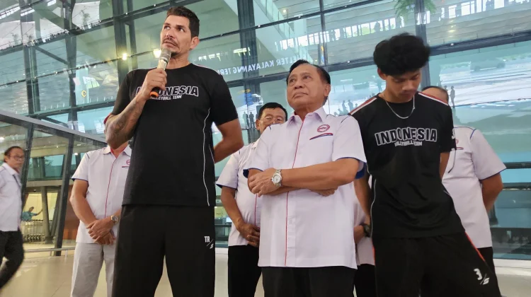 PBVSI Kontrak Resmi Pelatih Voli, Reidel Toiran Buka Suara