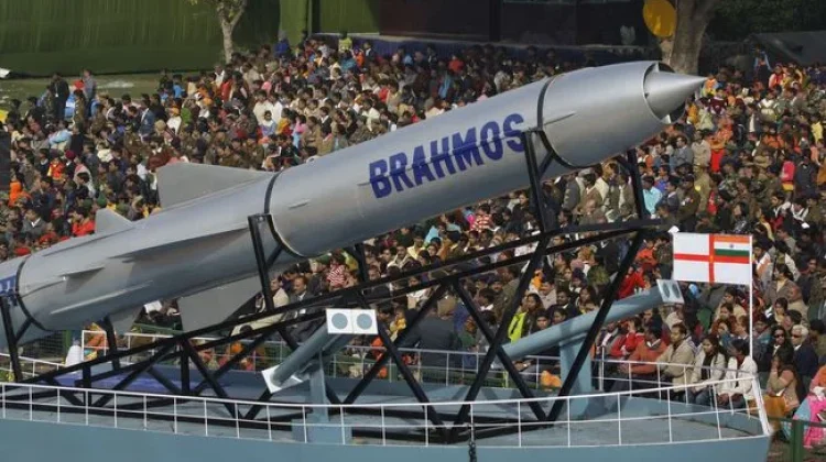 DPR Soroti Rencana Pengadaan Rudal BrahMos, Pemerintah Diminta Transparan