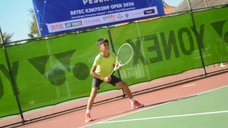Ray Maxwell Unggul pada Babak Pertama Tenis Junior di Sukoharjo
