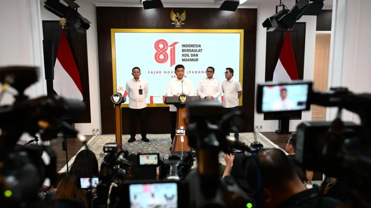 Pemenang Sayembara Logo HUT Ke-81 RI Antusias Ikut Upacara di Istana