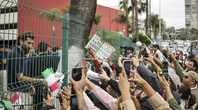 Momen Haru, Suporter Tijuana Antar Kepulangan Timnas Iran dari Piala Dunia 2026