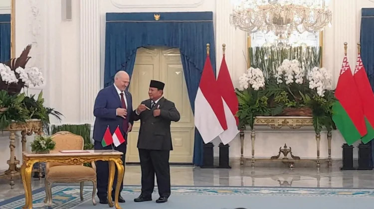 Usai Upacara Penyambutan, Presiden Belarus Hadiahi Presiden Prabowo Pulpen Emas