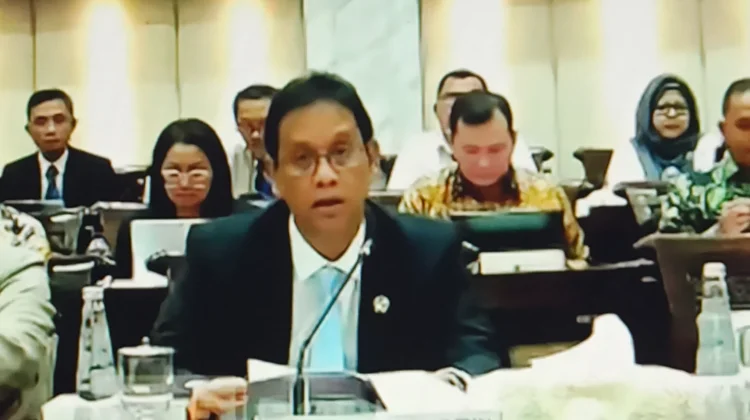 Menkeu Serahkan RUU Pembentukan Pusat Finansial Internasional Indonesia ke DPR