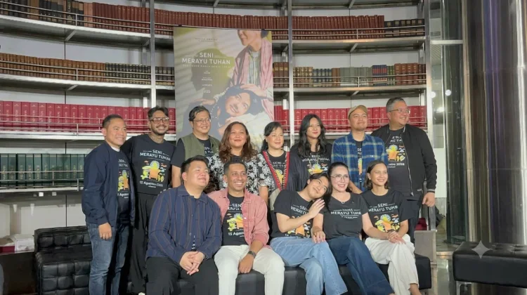 Ari Irham dan Rieke Diah Pitaloka Bagikan Cerita Emosional Film 'Seni Merayu Tuhan'