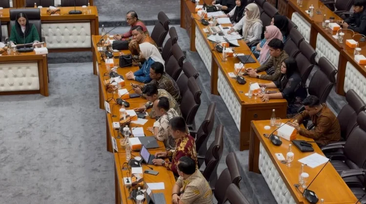 Penahanan Saldo UMKM, Komisi VII Perlu Percepatan Revisi UU Perlindungan Konsumen