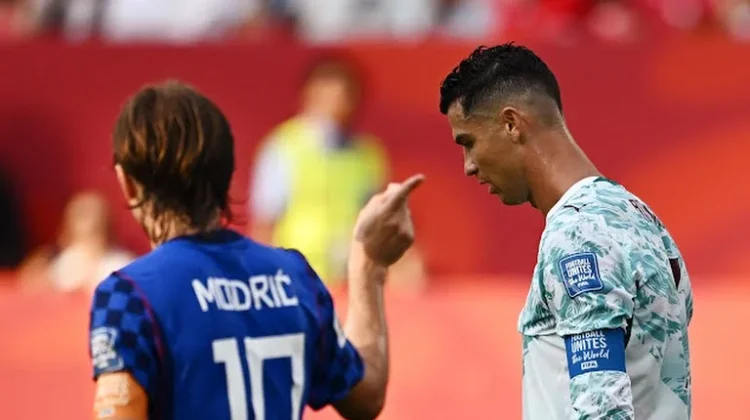 Ronaldo Tunda Keputusan Pensiun dari Timnas Portugal