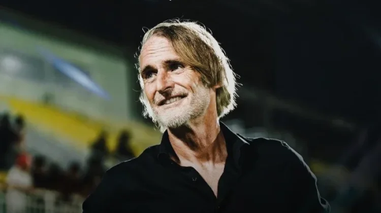 Empat Musim Berakhir, Dewa United  Resmi Berpisah dengan Riekerink