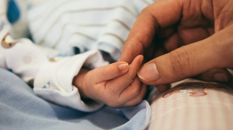KAI Services Apresiasi Prami yang Selamatkan Bayi di Kereta