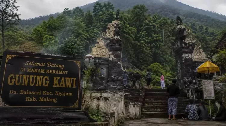 Bantah Isu Pesugihan, Pengelola Gunung Kawi: Kami Destinasi Wisata Religi