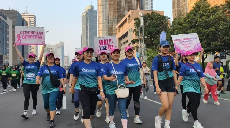 FIFGROUP Kampanyekan Kesetaraan Perempuan di Car Free Day