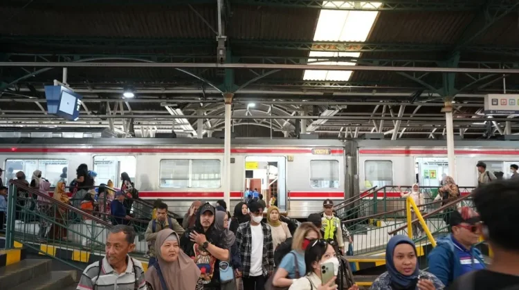 Libur Sekolah, 1,16 Juta Penumpang Gunakan Kereta Api di Daop Jakarta