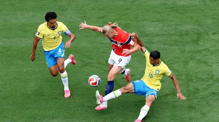 Babak Pertama: Brasil vs Norwegia Diwarnai Gol Offside hingga Penalti Gagal