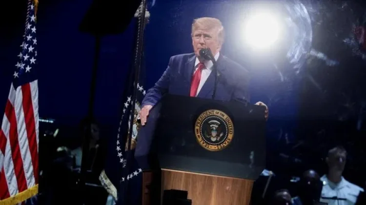 Presiden Donald Trump Intervensi FIFA ? Kartu Merah Balogun 'Tak Berlaku'