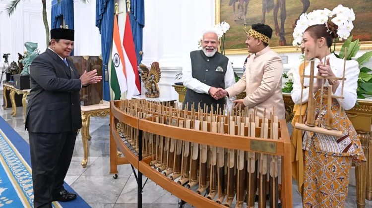 Diplomasi Budaya, Presiden Beri PM Modi 'Hadiah' Angklung