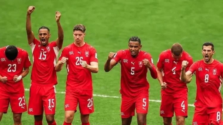 Strategi Murat Yakin Antarkan Swiss ke Perempat Final lewat Adu Penalti