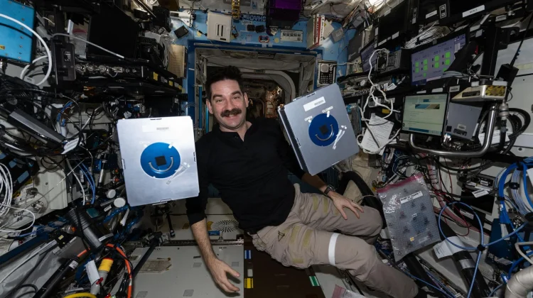 Astronaut ISS Teliti Tulang Rawan dan Tekanan Darah jelang Pergantian Awak