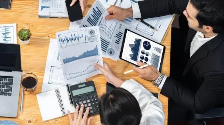 Ciri Aplikasi Pembukuan Terbaik dan Mengapa Integrasi Sistem Itu Penting