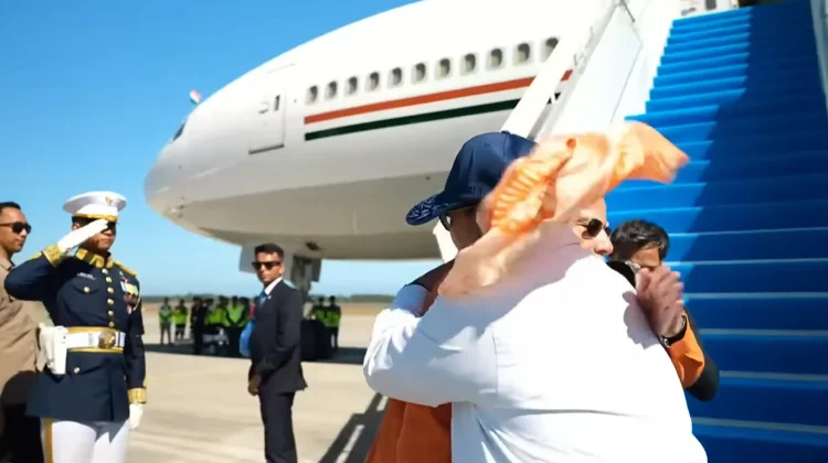 Presiden Prabowo Peluk Hangat PM Modi, Jelang Kepulangan ke India