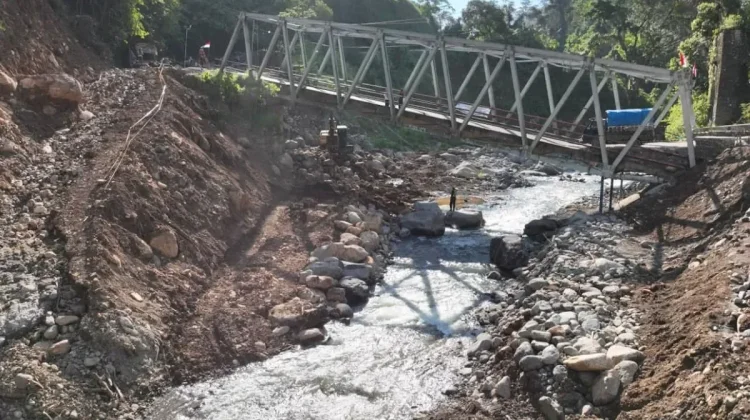 Jembatan Enang-Enang Hanya Dibuka untuk Motor dan Kendaraan Ringan