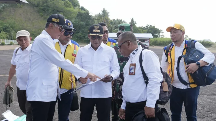 Runway Bandara Bandaneira Akan Diperpanjang hingga 2,2 Kilometer