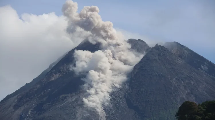 DPR Tekankan Pentingnya Keselamatan Masyarakat dalam Pengelolaan TNGM