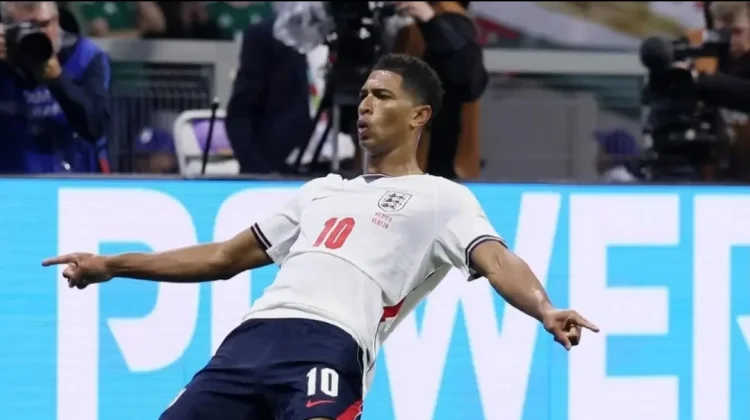 'Brace' di Stadion Azteca, Jude Bellingham Samai Rekor Maradona