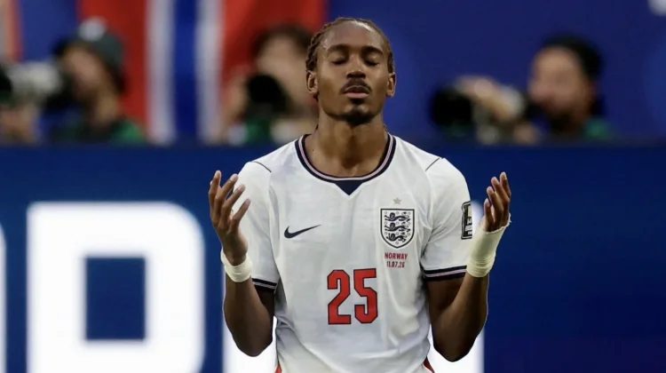 Djed Spence Jadi Pemain Muslim Pertama Inggris di Piala Dunia